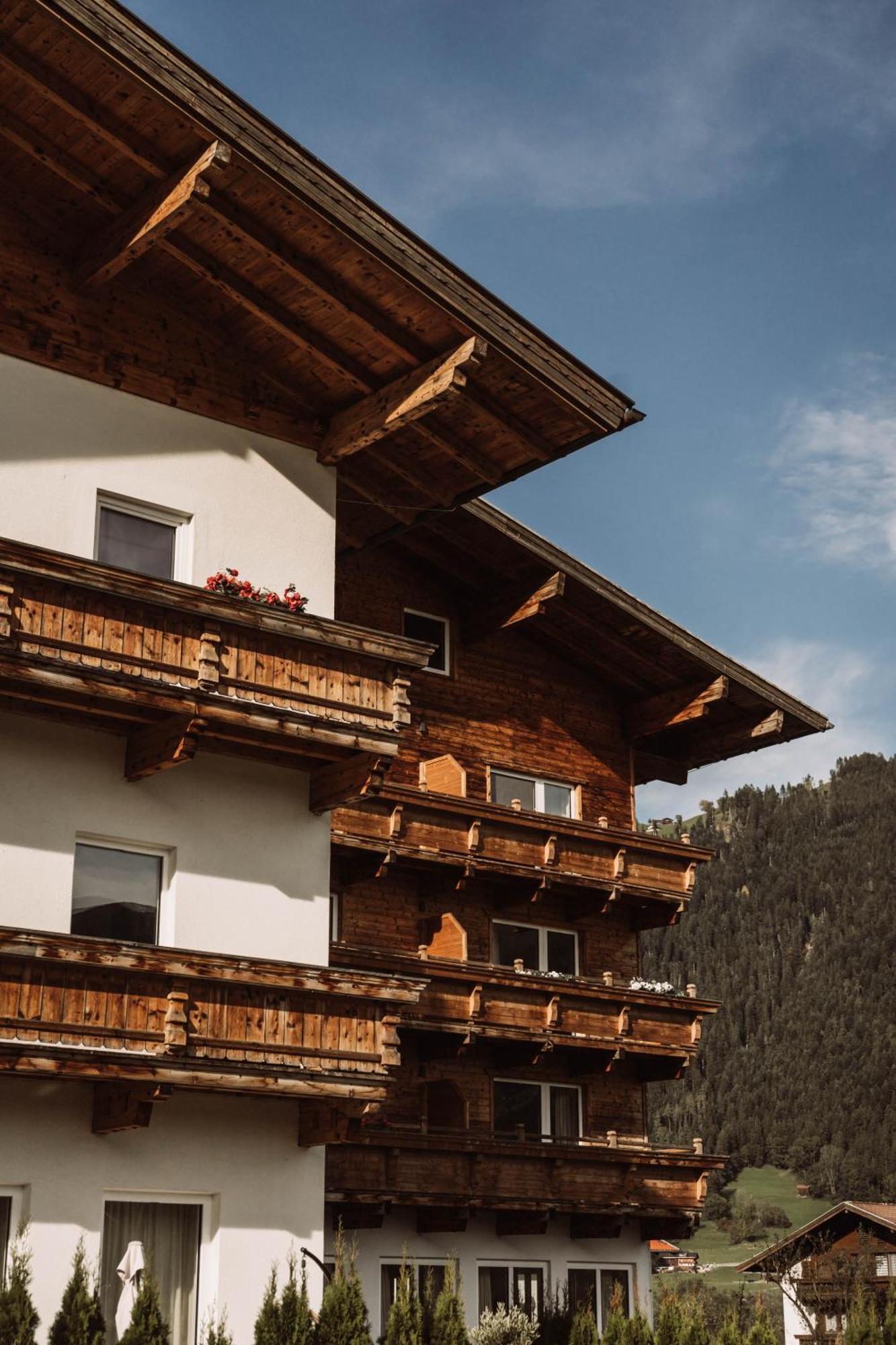 Lebe'Schlitters - Das Ferienapartmenthaus Im Zillertal Εξωτερικό φωτογραφία